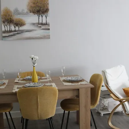 Iris House דירה *