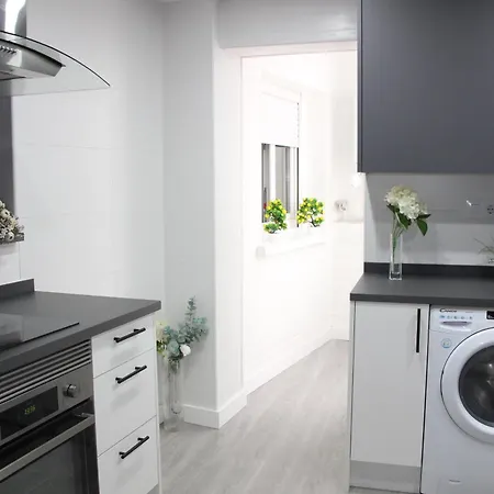 Apartment Iris House