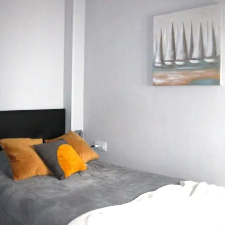 Iris House Apartment *